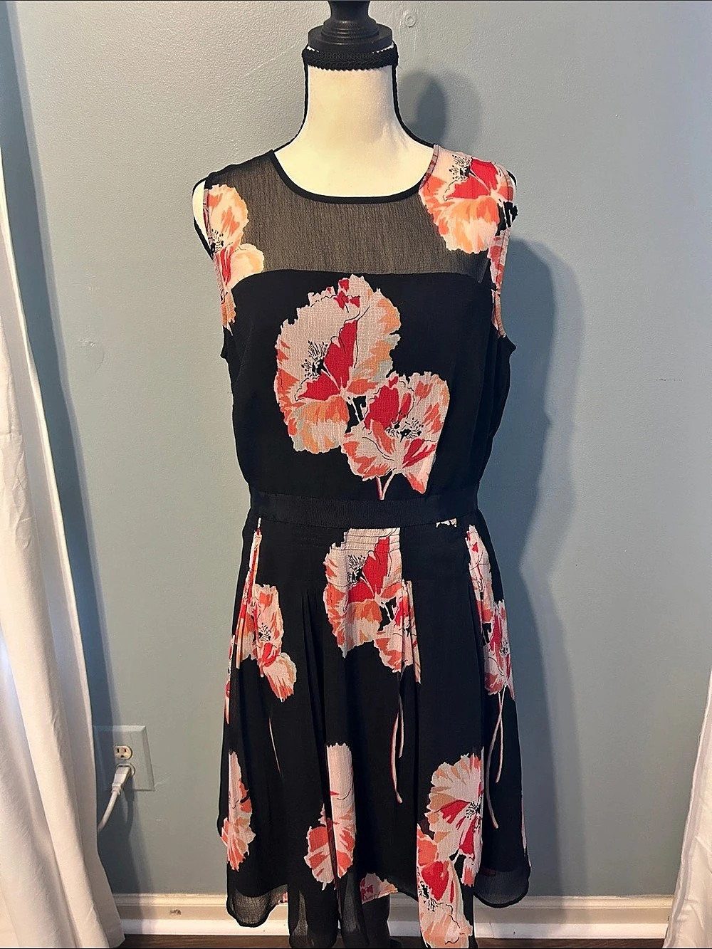 Ann Taylor Floral Midi Dress Black & Red Size 10